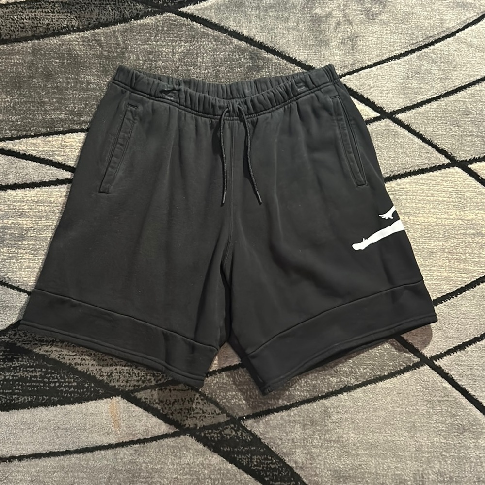 Jordan Jumpman Logo Standard Fit Black Shorts